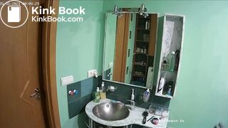 Woman pooping in Toilet 75