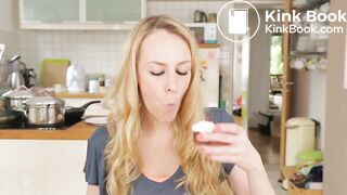 Hot Blonde pooping - video 2