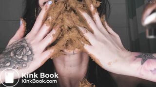 Cute Girl Shitting And Smearing