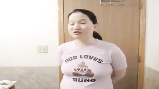 Dumb scat bitch eats her own shit - video 2