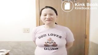 Dumb scat bitch eats her own shit - video 2