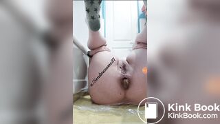 Big fat shit coming out of pawgg