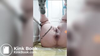 Big fat shit coming out of pawgg