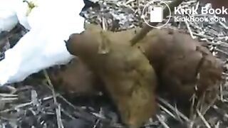 Short thick Poop