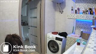 Woman pooping in Toilet 70