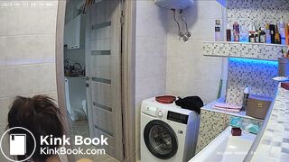 Woman pooping in Toilet 70