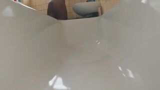 Shitty tub