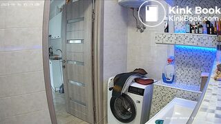 Woman pooping in Toilet 69