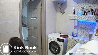 Woman pooping in Toilet 69