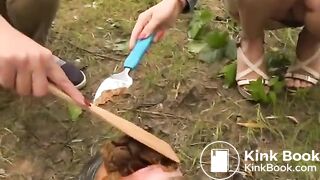 girls shitting in toilet guy