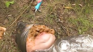 girls shitting in toilet guy