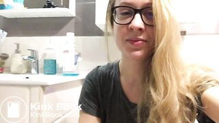 famous girl poop at home in her toilet
