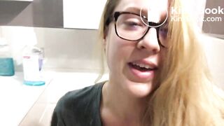 famous girl poop at home in her toilet