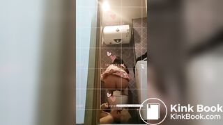 Chinese queen's toilet slave femdom