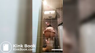 Chinese queen's toilet slave femdom