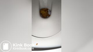 Gf Pooping 03