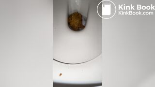 Gf Pooping 03