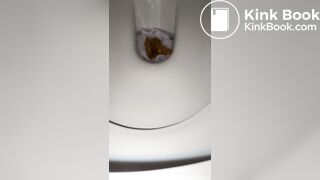 Gf Pooping 03