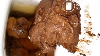 Girl have hard pooping on Toilette