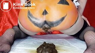 Gaping Pumpkin Ass Shitting
