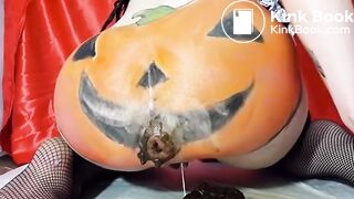 Gaping Pumpkin Ass Shitting