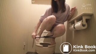 Selfie collection of toilet scenes by Japanese women Part12