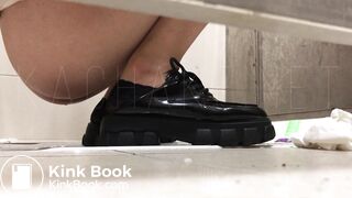 Very Beautiful girl shitting toilet voyeur