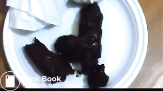 Sexy Lady Farts And Shits On A Plate