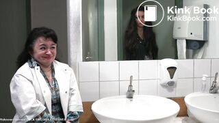 Hot girl toilet pooping and farting scene