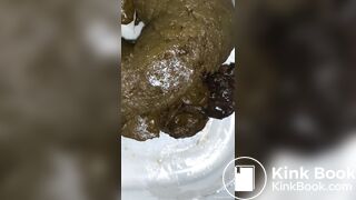 New princess delivers huge shit