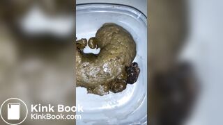 New princess delivers huge shit