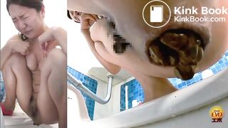 Japanese Girl Drops Fat Deuce