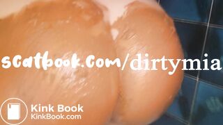 SMEARING MY OWN DIARRHEA ALL OVER MY ASS