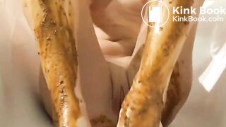 Prime cut: toes, feet and chunky poop