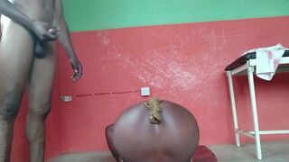 the guy jerks off and waits for her to poop to fuck her in the ass