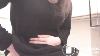 woman diarrhea stomach growling