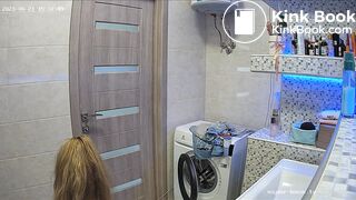 Woman pooping in Toilet 81