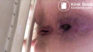 woman poping on toilet - video 4