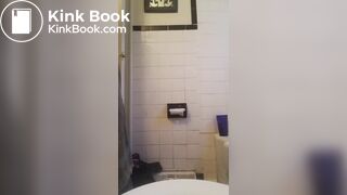 Girl Pooping - video 33