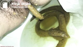 Protracted shit and strong piss in public toilet.