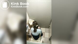 Japanese girl pee and poop