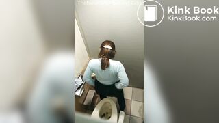 Japanese girl pee and poop