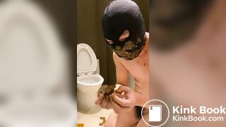 yiyis 男奴被命令大口抓着黄金吃 Chinese scat