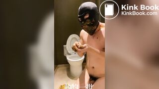 yiyis 男奴被命令大口抓着黄金吃 Chinese scat