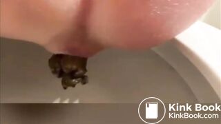Constipated American Teen Poop and Fart on the Toilet