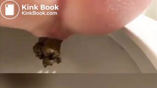 Constipated American Teen Poop and Fart on the Toilet
