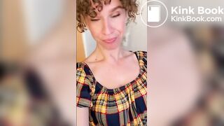 Беременная девушка поносит