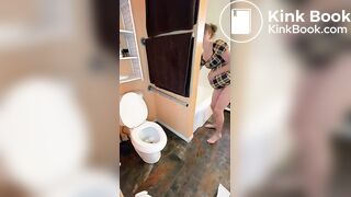 Беременная девушка поносит