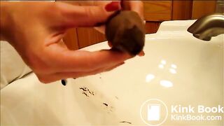 Shitting into the sink