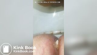 wife shitting - video 5